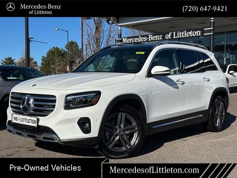 Used 2025 Mercedes-Benz GLB 250 4MATIC image 1