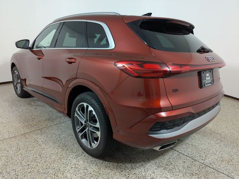 Certified 2025 Audi Q5 Prestige AWD/4WD image 5