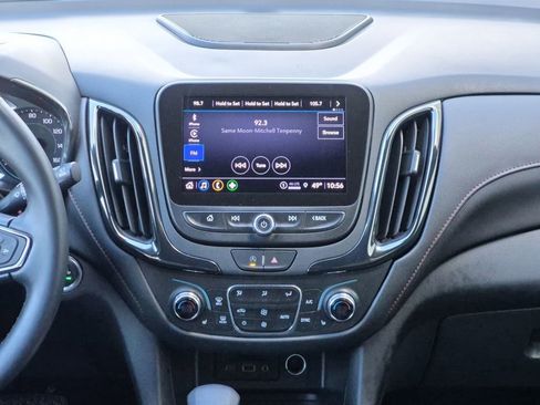 Used 2023 Chevrolet Equinox RS w/ RS Leather Package image 9