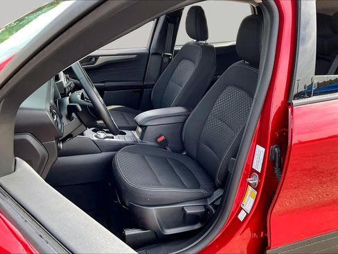 Used 2026 Ford Escape Active w/ Cold Weather Package FWD image 8