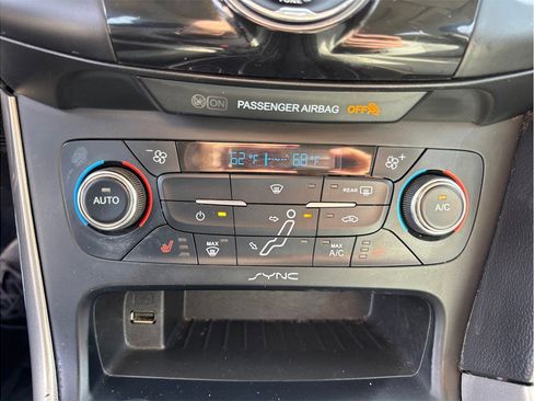 Used 2016 Ford Focus Titanium image 26