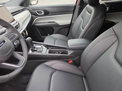 New 2026 Jeep Compass Limited image 18