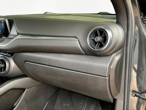 Used 2020 Chevrolet Blazer LT image 27