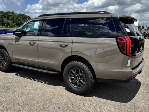 New 2027 Ford Expedition Tremor w/ Driver's Package AWD/4WD image 3