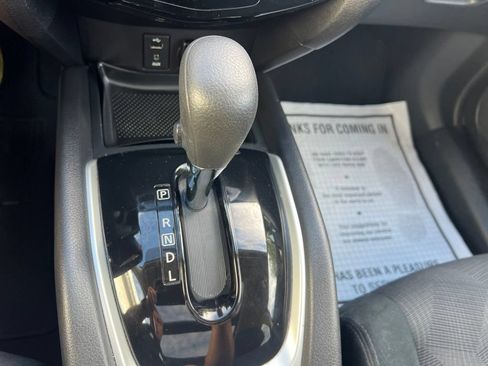 Used 2016 Nissan Rogue SV w/ SV Premium Package AWD/4WD image 30