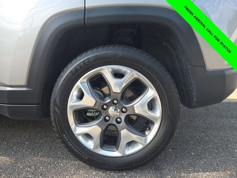 Used 2020 Jeep Compass Limited AWD/4WD image 40