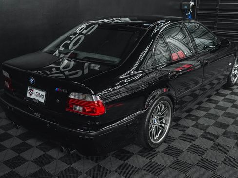 Used 2003 BMW M5 image 17