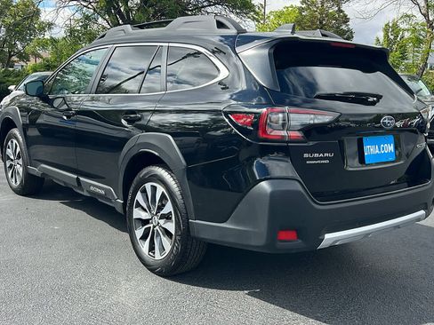 Certified 2025 Subaru Outback Limited AWD/4WD image 8