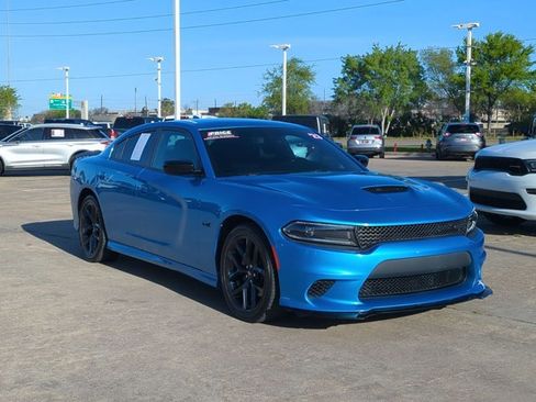 Used 2023 Dodge Charger R/T w/ Blacktop Package image 3