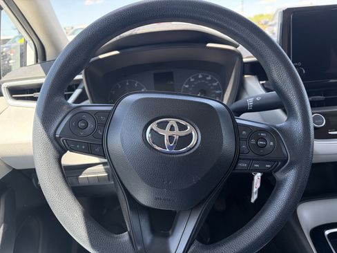 Used 2024 Toyota Corolla LE FWD image 10
