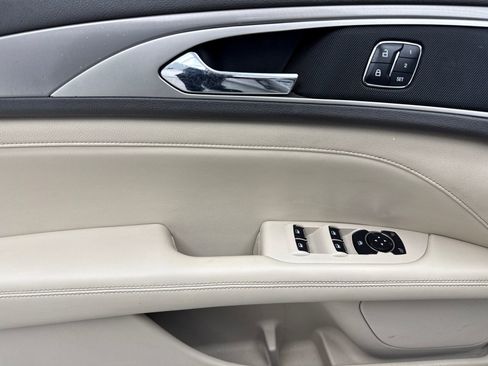 Used 2017 Lincoln MKZ Premiere AWD/4WD image 36