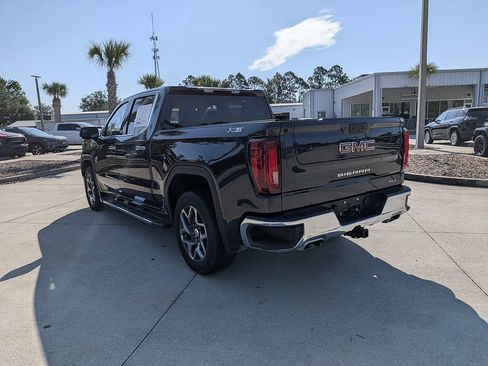 Used 2023 GMC Sierra 1500 SLT w/ SLT Premium Package AWD/4WD image 5