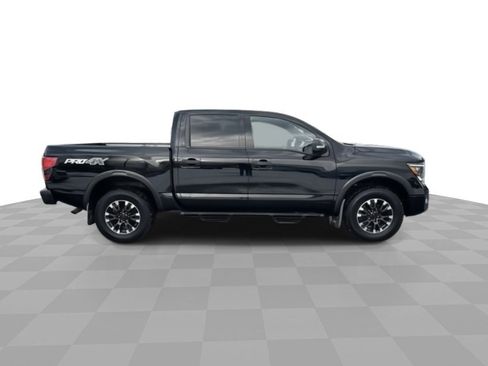 Used 2021 Nissan Titan PRO-4X w/ Pro-4x Convenience Package image 9