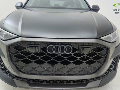 Used 2025 Audi RS Q8 performance AWD/4WD image 4