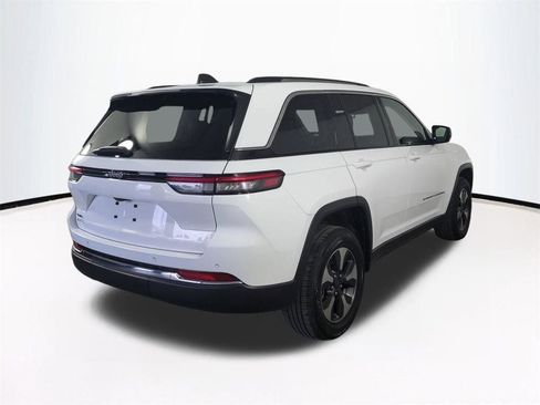 Used 2024 Jeep Grand Cherokee Limited 4xe AWD/4WD image 5