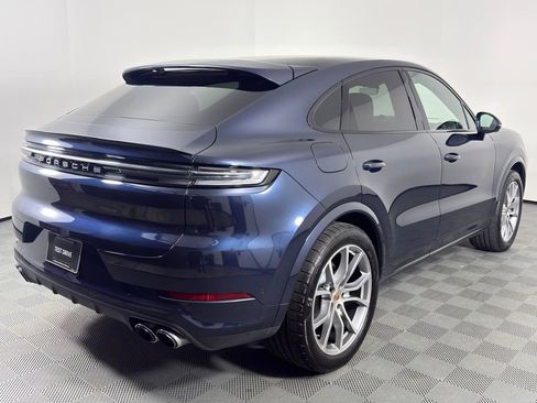 Certified 2025 Porsche Cayenne Coupe AWD/4WD image 7