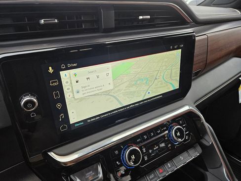 Used 2025 GMC Sierra 2500 Denali Ultimate w/ Max Trailering Package image 50