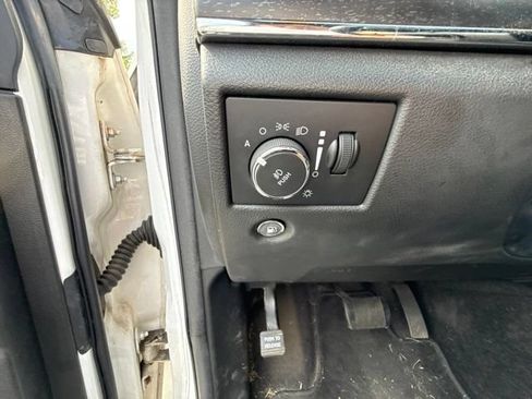 Used 2018 Jeep Grand Cherokee Limited AWD/4WD image 18