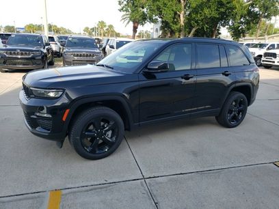 New 2025 Jeep Grand Cherokee Limited w/ Black Appearance Package