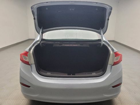 Used 2017 Chevrolet Cruze LT w/ Convenience Package FWD image 29
