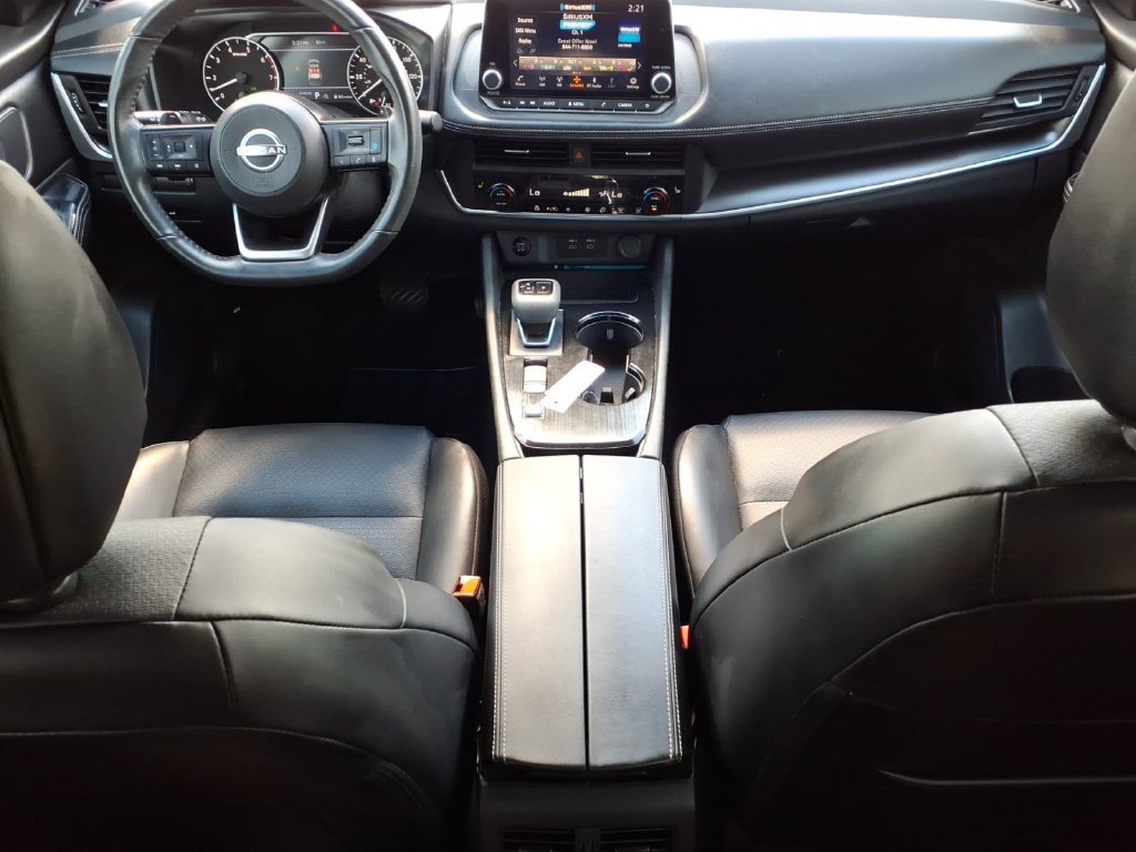 Used 2024 Nissan Rogue SV w/ SV Premium Package FWD image 10