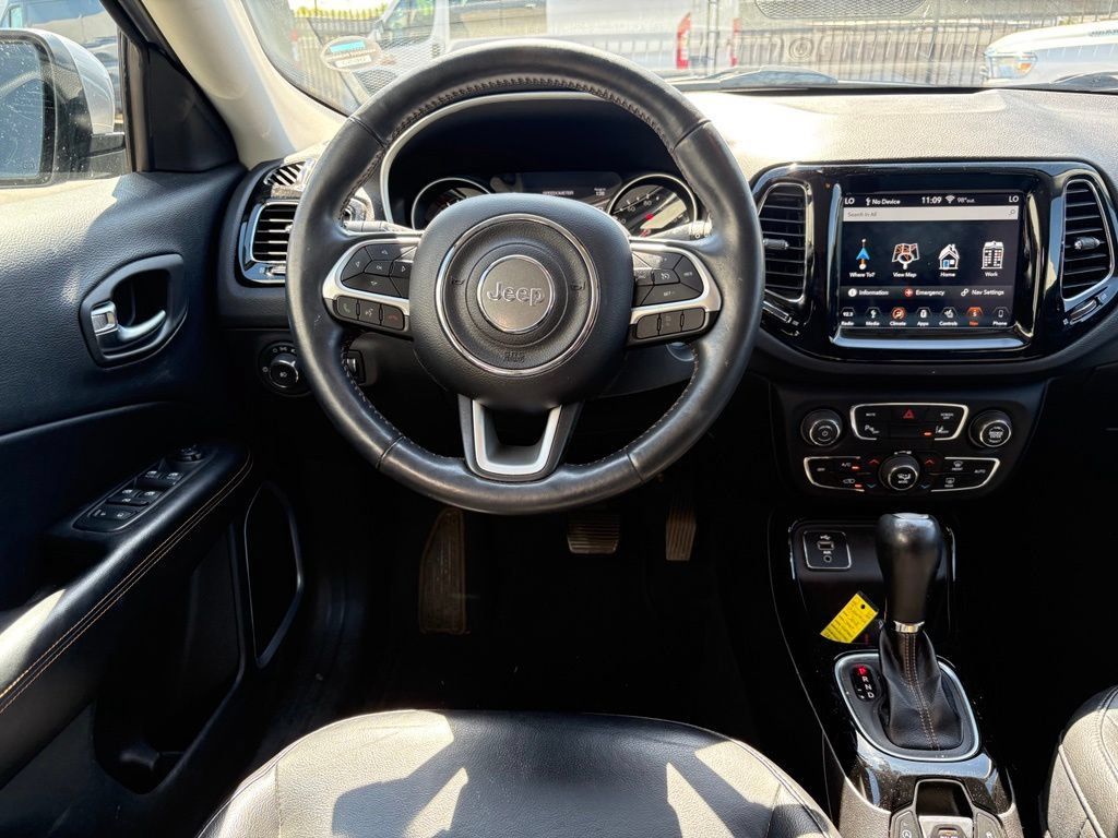 Used 2018 Jeep Compass Limited w/ Navigation Group FWD image 7
