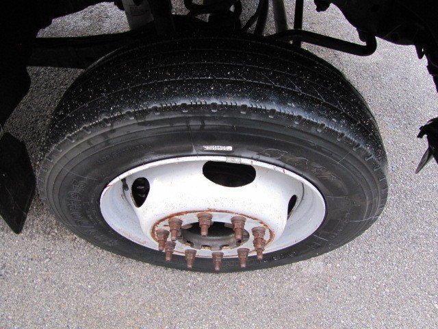 Used 2015 Ford F550 2WD Regular Cab Super Duty image 17