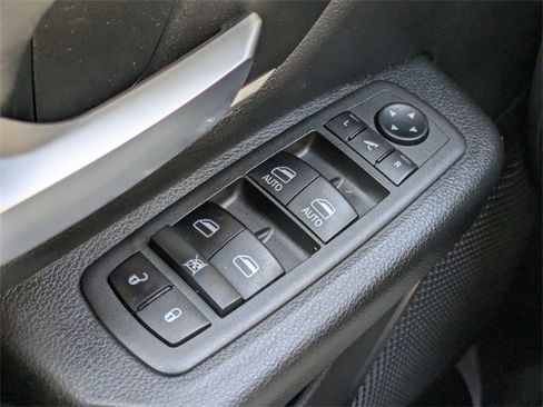 Used 2022 RAM 1500 Big Horn image 24