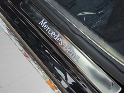 Certified 2023 Mercedes-Benz S 500 4MATIC image 33