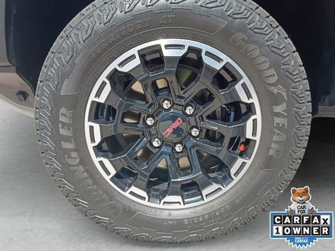 Used 2026 GMC Canyon AT4 w/ AT4 Premium Package AWD/4WD image 23