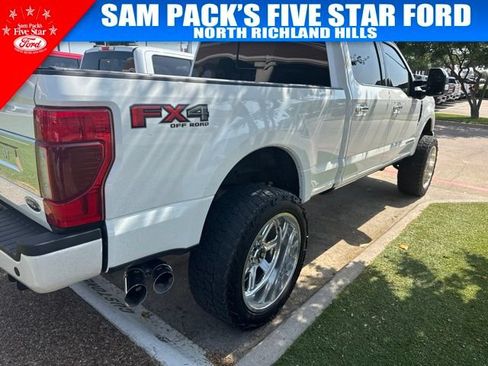 Used 2022 Ford F250 Platinum w/ FX4 Off-Road Package AWD/4WD image 6