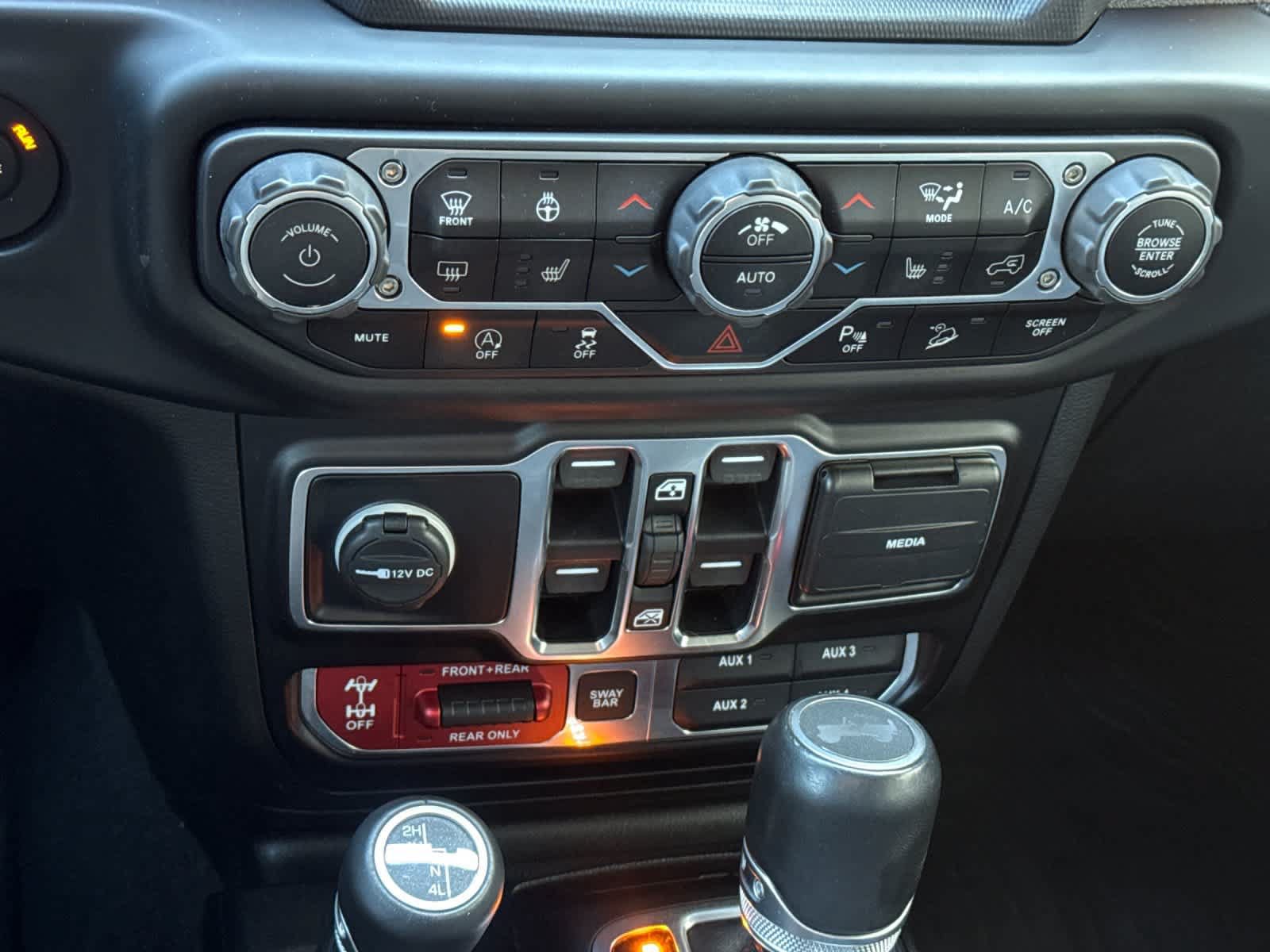 Used 2020 Jeep Wrangler Unlimited Rubicon AWD/4WD image 21