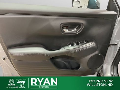 New 2026 Honda HR-V EX-L image 35