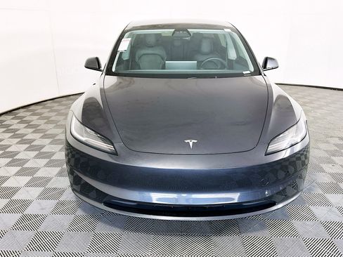 Used 2024 Tesla Model 3 Standard Range RWD image 8