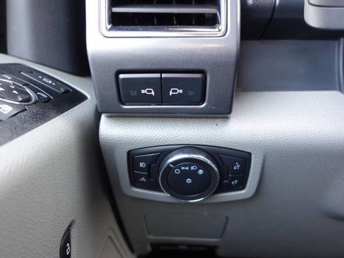 Used 2022 Ford F250 XLT w/ Black Appearance Package image 52