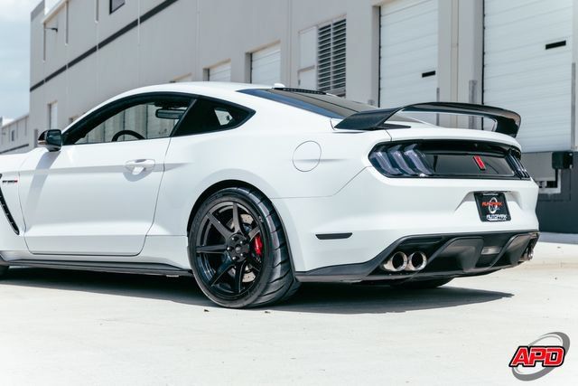Used 2017 Ford Mustang Shelby GT350R w/ GT350R Equipment Group 920A RWD image 49