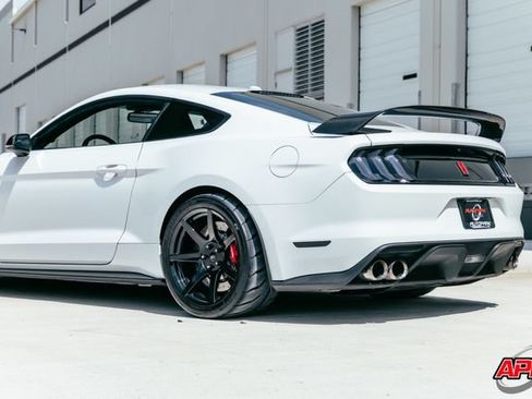 Used 2017 Ford Mustang Shelby GT350R w/ GT350R Equipment Group 920A RWD image 49