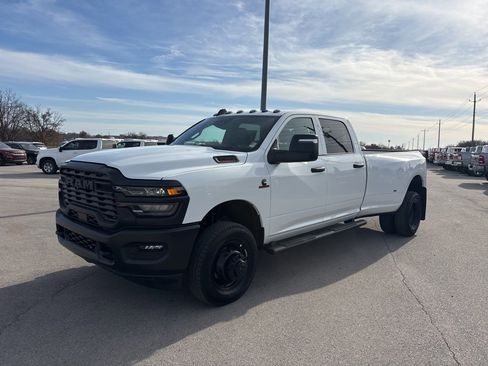 New 2026 RAM 3500 Tradesman image 8