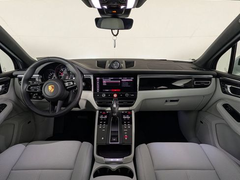 New 2026 Porsche Macan AWD/4WD image 20