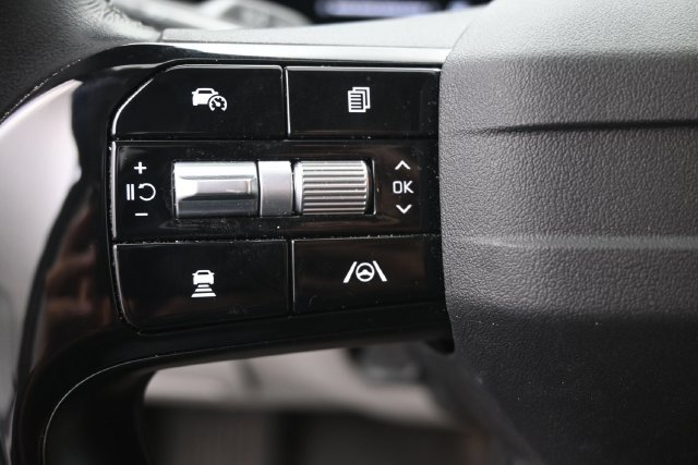 Used 2026 Kia Sorento S FWD image 4