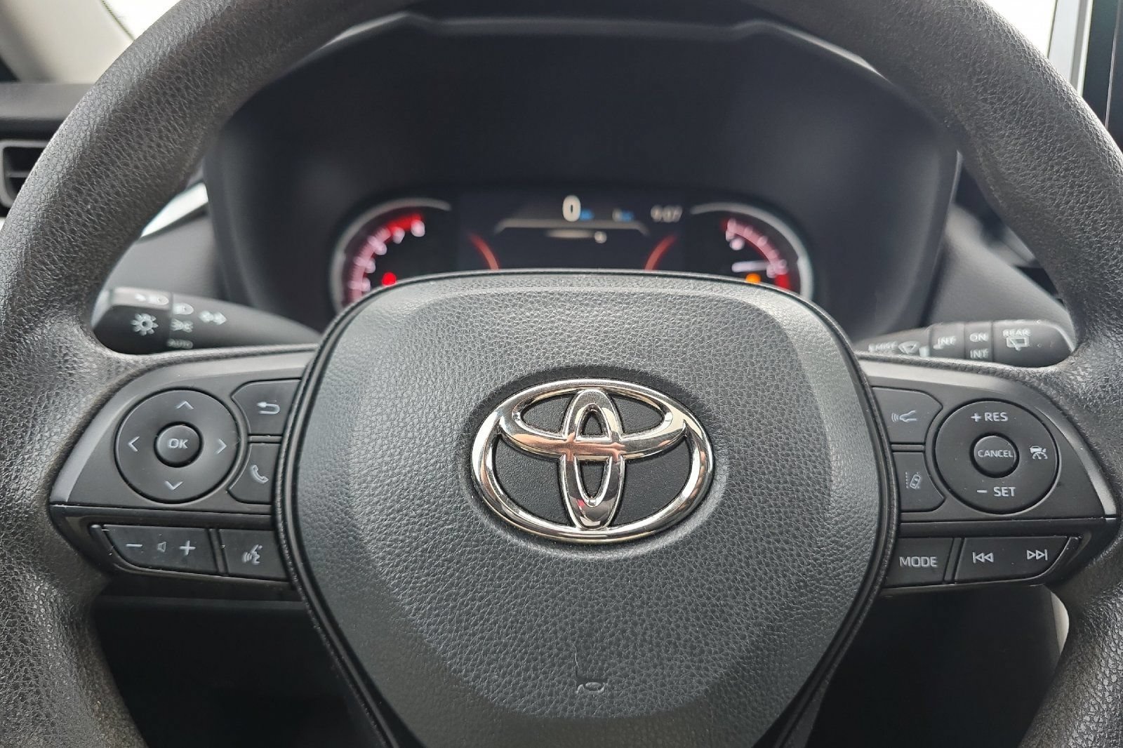 Used 2023 Toyota RAV4 XLE w/ Convenience Package AWD/4WD image 20