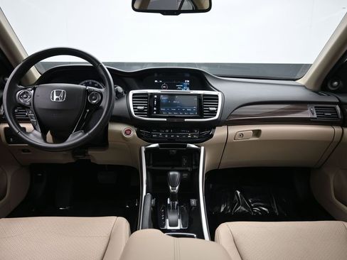 Used 2017 Honda Accord EX-L image 35