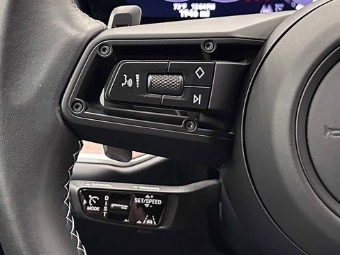 Used 2024 Porsche Cayenne Turbo image 24