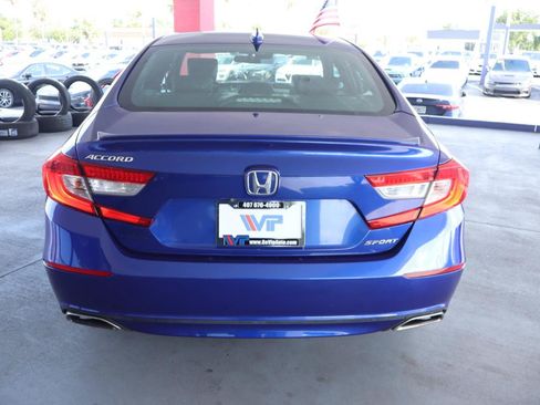 Used 2018 Honda Accord Sport image 8