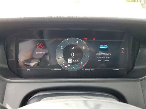 Used 2025 Land Rover Range Rover Velar Dynamic SE image 16