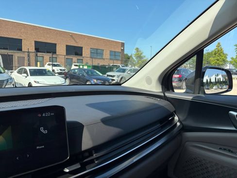 Used 2026 Kia Carnival FWD image 34