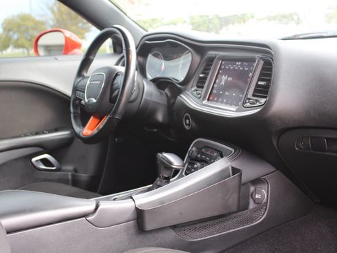Used 2020 Dodge Challenger R/T Scat Pack RWD image 38
