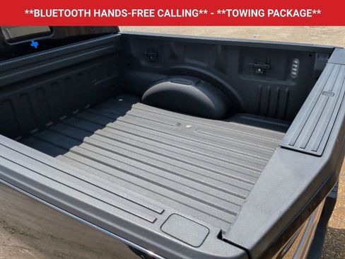 Used 2015 Ford F150 Platinum w/ Equipment Group 701A Luxury RWD image 6