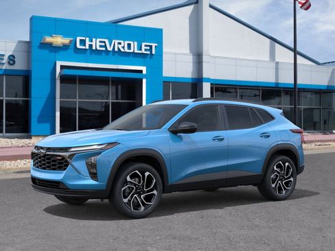 New 2026 Chevrolet Trax RS image 2