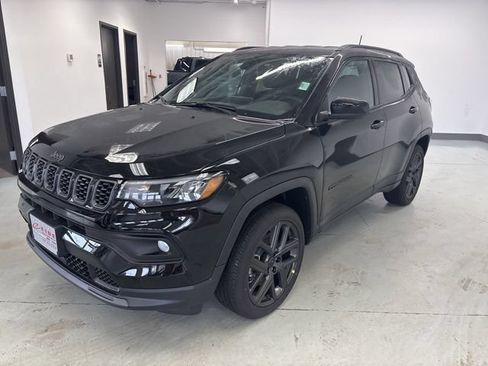 New 2026 Jeep Compass Latitude AWD/4WD image 3